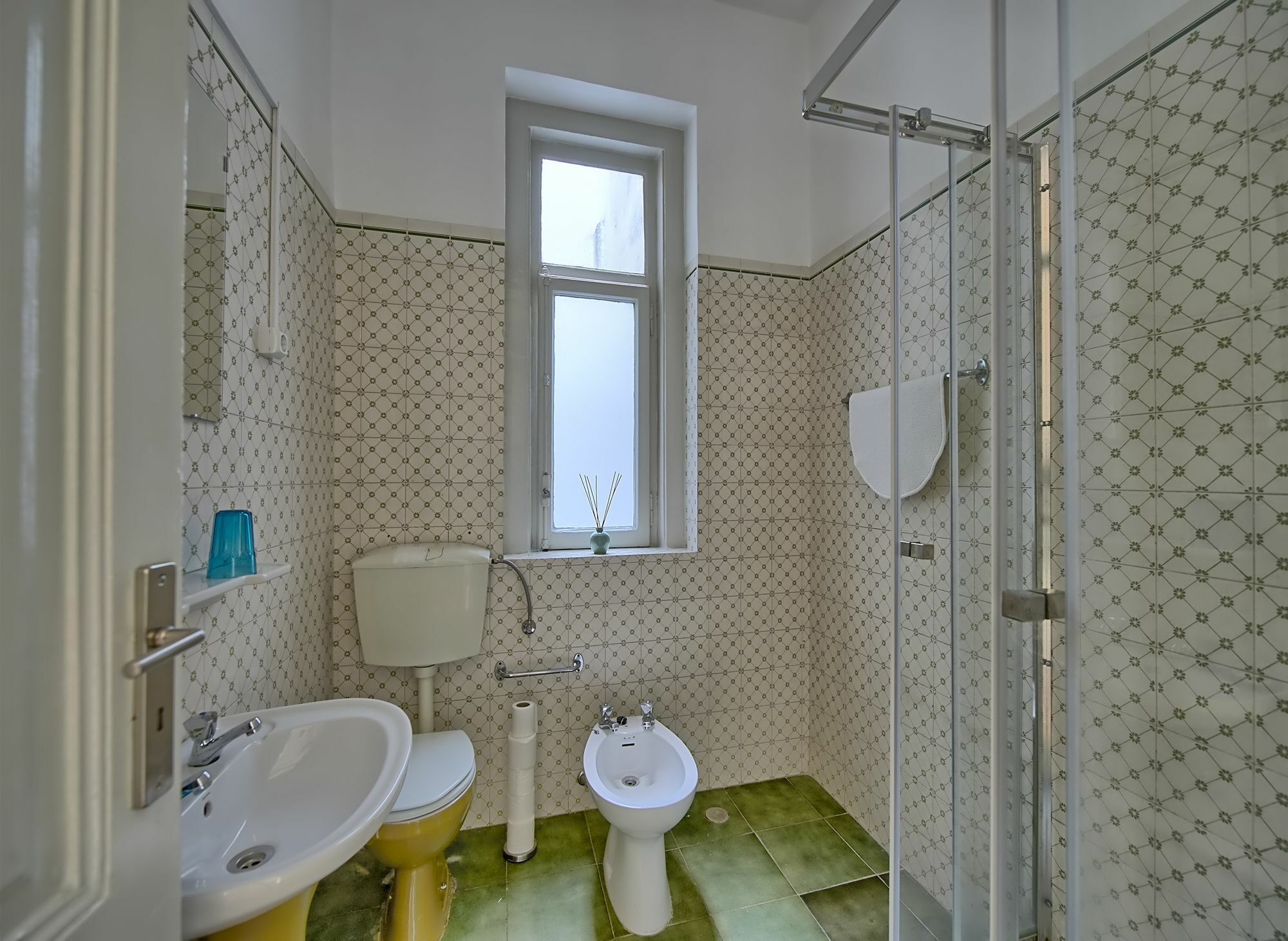 Almirante Reis Apartment Lisbon Luaran gambar